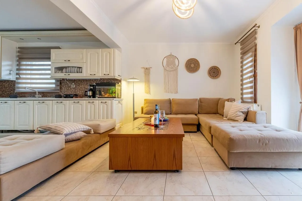 Selia Villa ペフコホリ