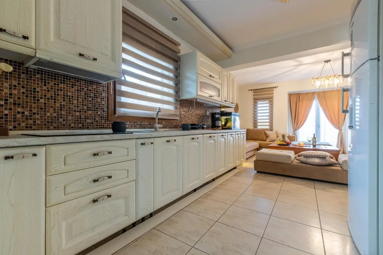 Selia Villa ペフコホリ